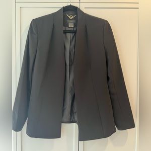 Women’s Black Traditional Style Classic Blazer